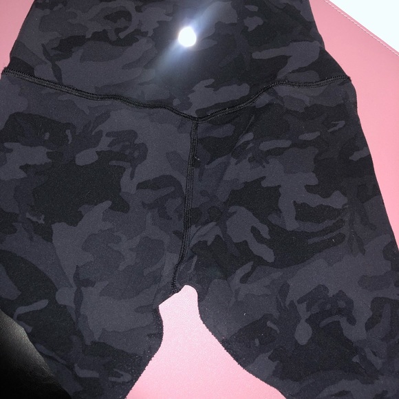 🚫SOLD🚫Lululemon Align 28” Incognito Camo Grey🍋 - Picture 8 of 8